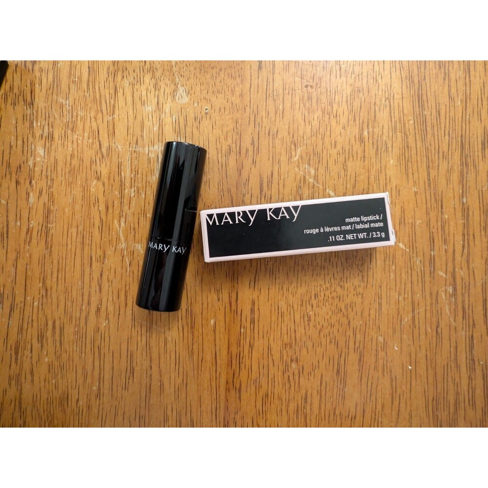 Mary Kay Matte Lipstick Discontinued Choose Color Paparazzi Pink Red Roma Violet